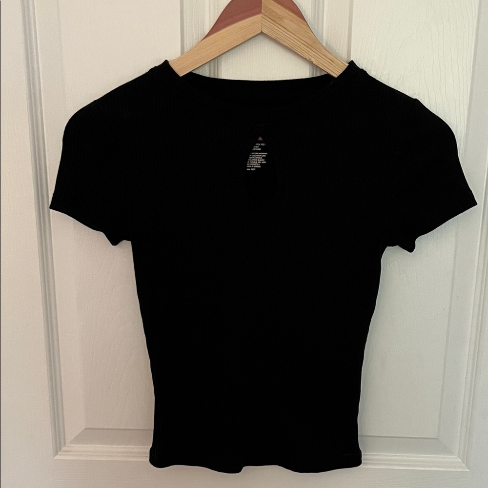 SO Black Short Sleeve Women's Tee